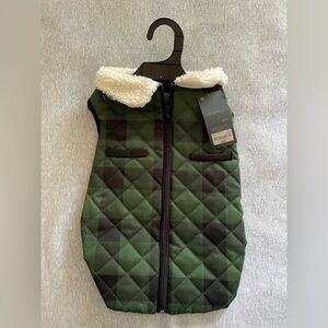 Paw & Tail Size Med Green/Black Plaid Dog Jacket with Sherpa Collar NWT